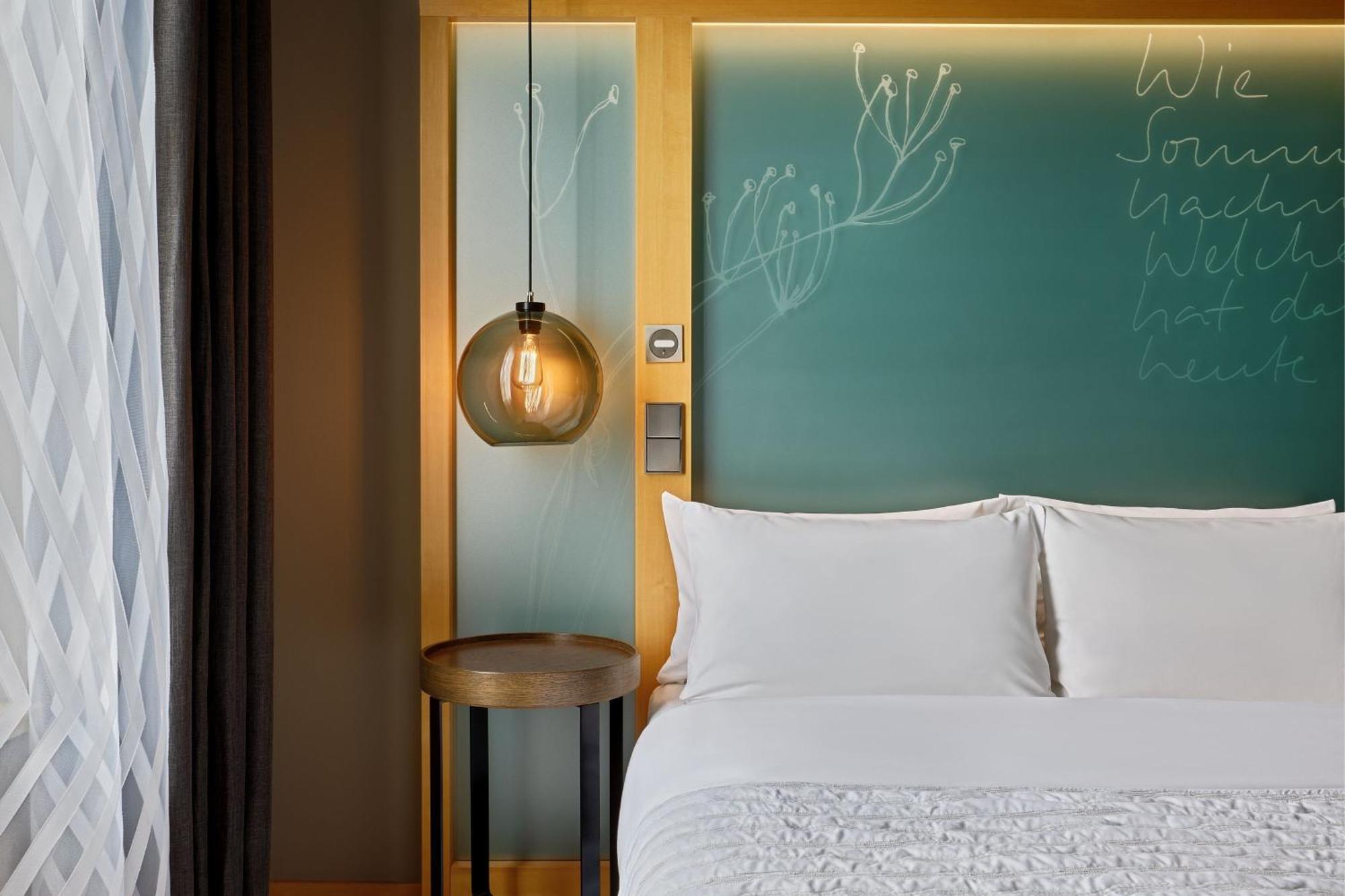 เลอ เมริเดียน ฮัมบวร์ค Hotel ฮัมบูร์ก ภายนอก รูปภาพ A room at the hotel